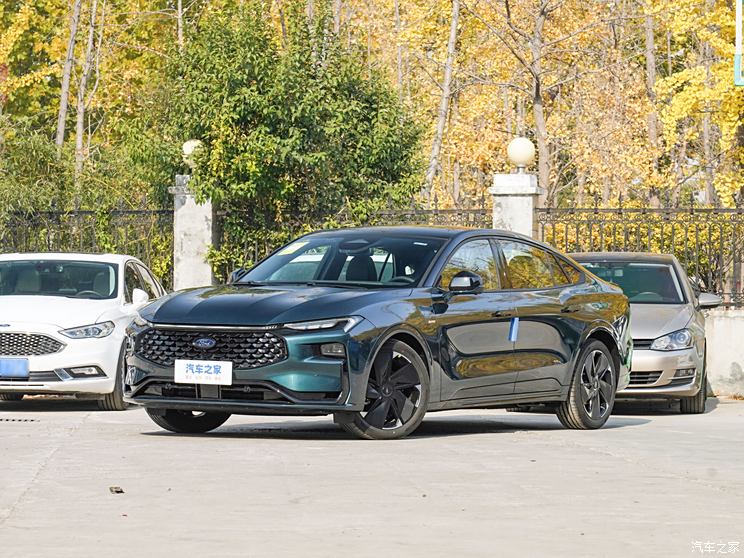 Changan Ford Mondeo 2023 1.5T E- hybrid ST-Line